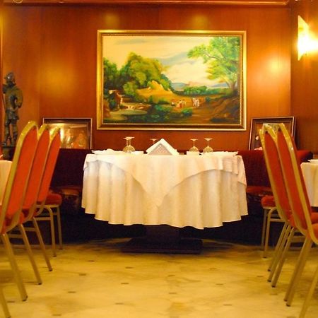 Legend Hotel Beyrut Dış mekan fotoğraf